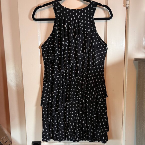 Ladies White House Black Market Tiered Dress‎ Size SMALL Sleeveless Party - Picture 2 of 4
